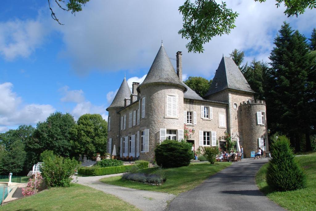 Chateau Le Mialaret Neuvic  المظهر الخارجي الصورة
