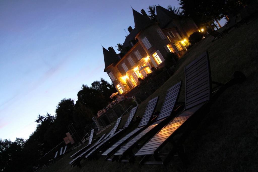 Chateau Le Mialaret Neuvic  المظهر الخارجي الصورة