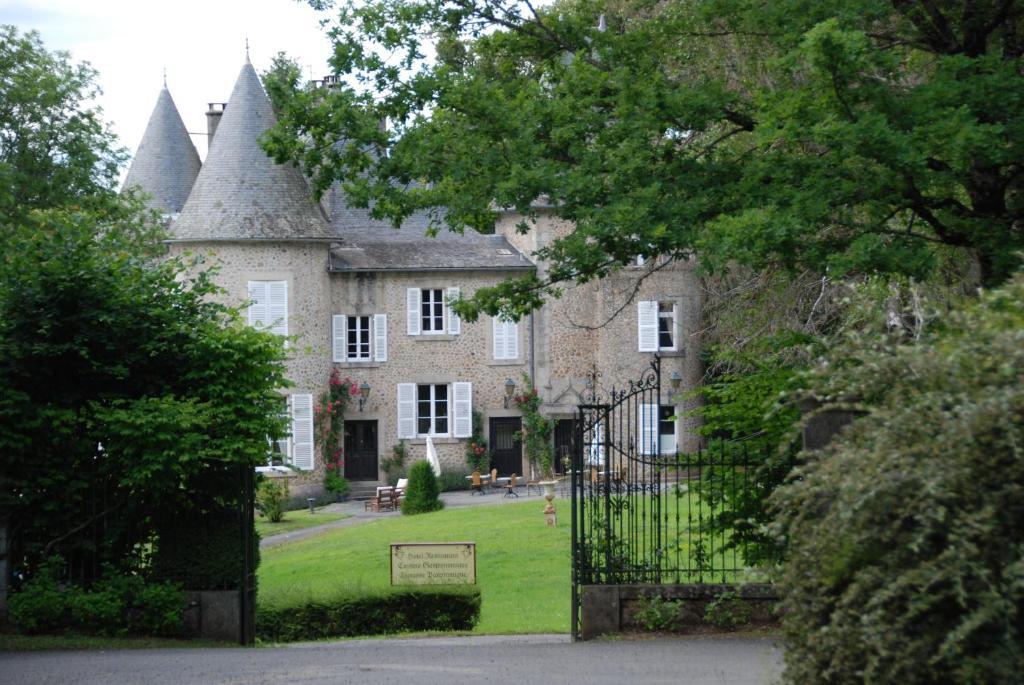 Chateau Le Mialaret Neuvic  المظهر الخارجي الصورة